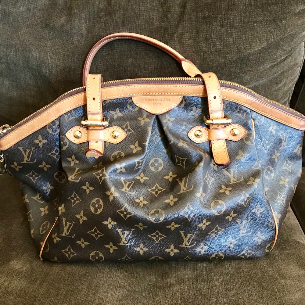 RESERVED!! Louis Vuitton Tivoli GM